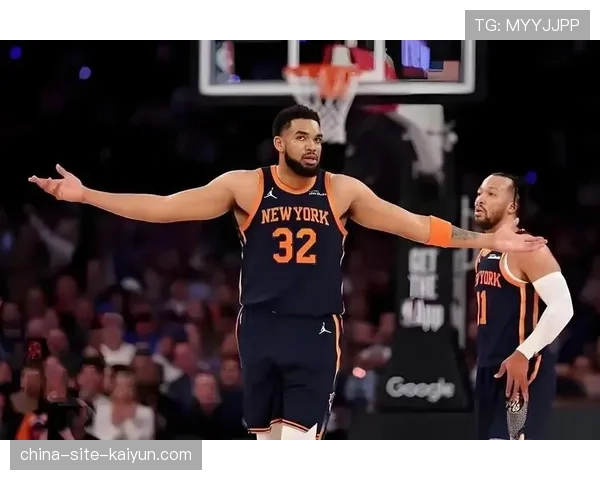 NBA季后赛首轮G3：尼克斯加时险胜76人，布伦森砍下45分